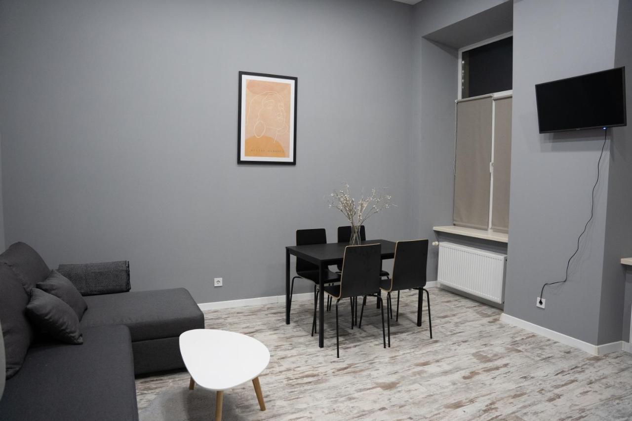 Soho Apartments Leopoli Esterno foto