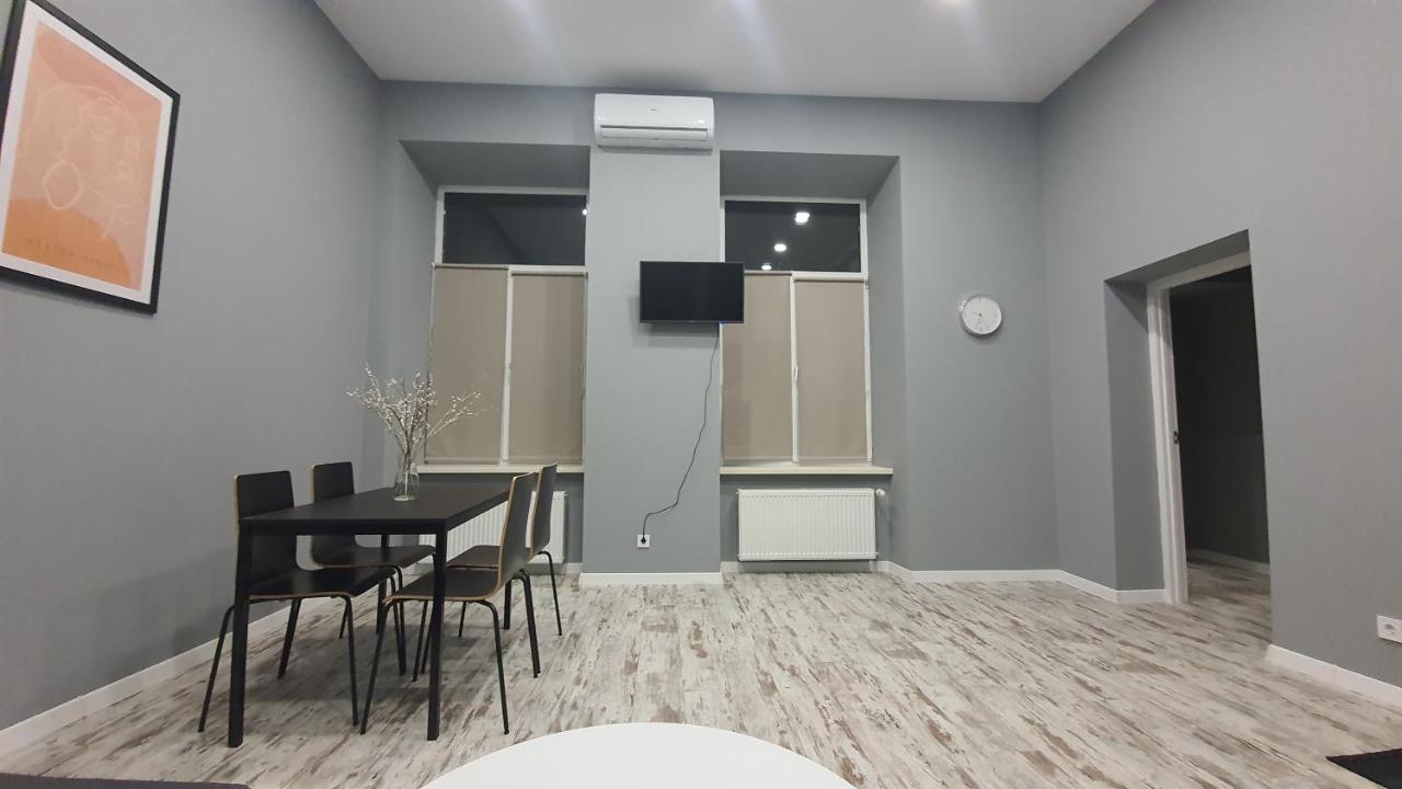 Soho Apartments Leopoli Esterno foto